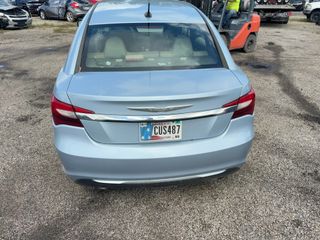 2013 Chrysler 200 Limited - Exterior Rear Center Image